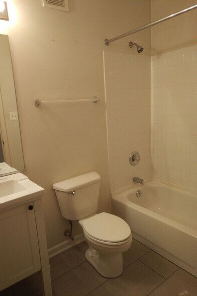 Building Photo - 2653 Park Tower Drive Unit 102