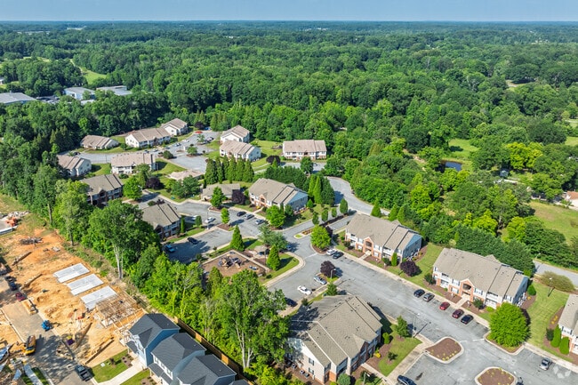 Aerial Photo - Windhill and Windhill Court