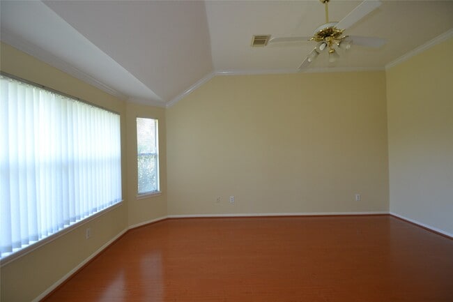 Building Photo - 15406 Amesbury Ln