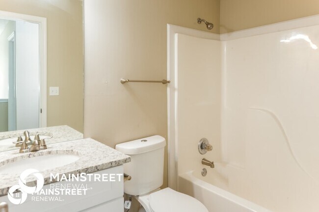 Building Photo - 3729 Summit Trce