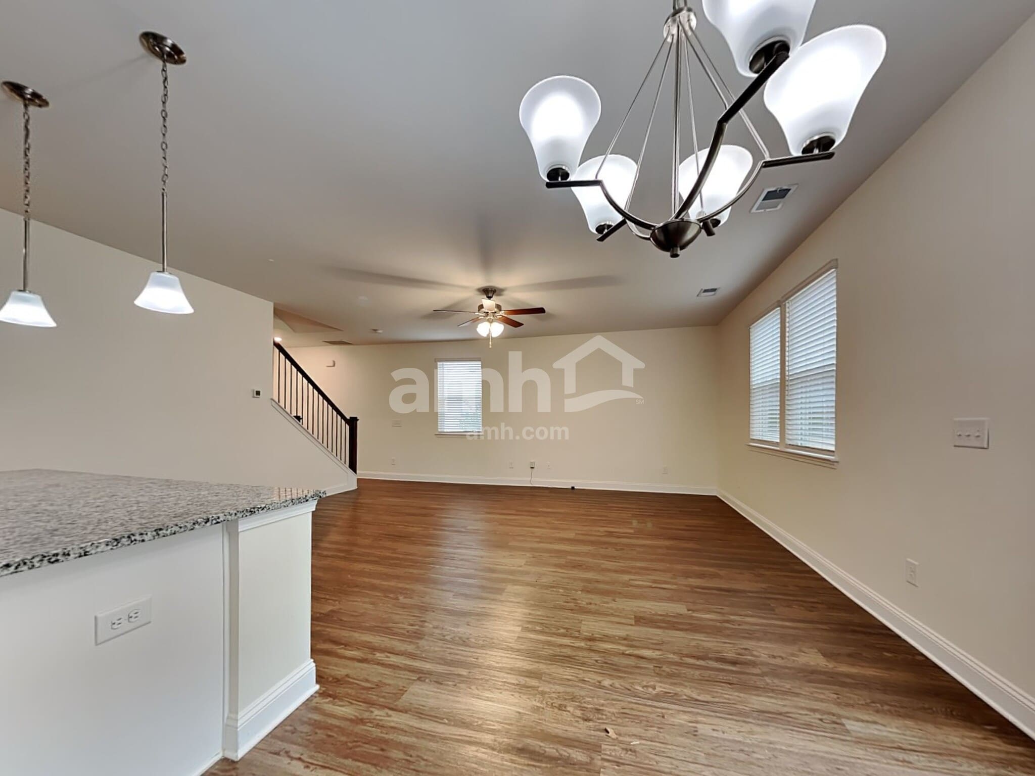 Building Photo - 105 Doral Blue Dr