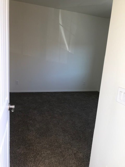 Building Photo - 3 Bedroom 2 Bath - Contact Property Pros