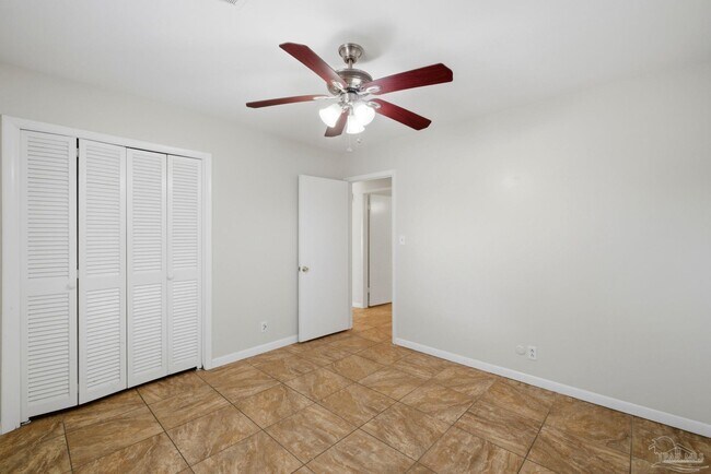 Building Photo - 5641 Hibiscus Rd