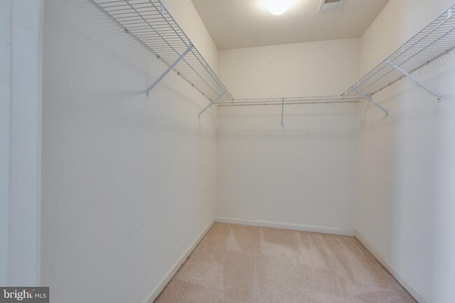 Building Photo - 7543 Maidenhead Dr