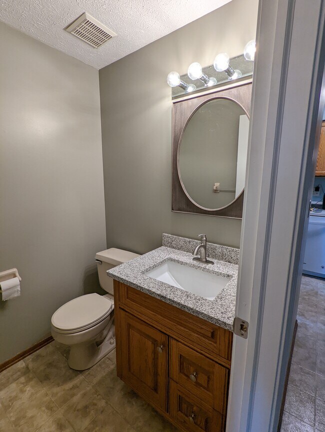 Building Photo - 440 Kennington Blvd