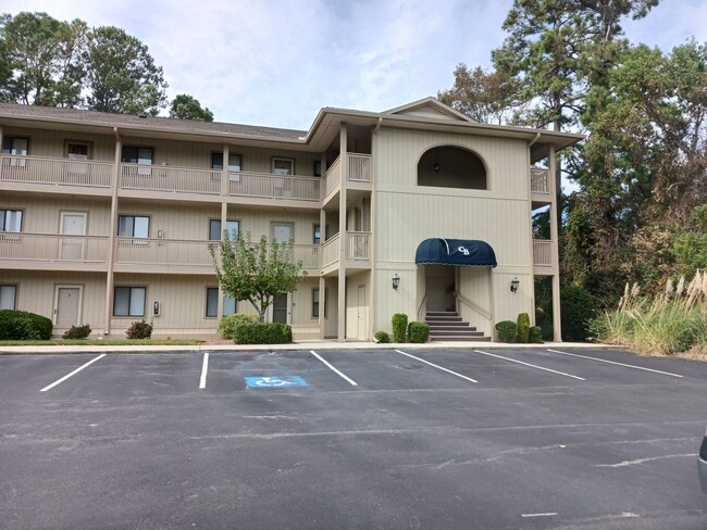 Building Photo - Available now! - 2 Bedroom, 2 Bath, 1st Fl...