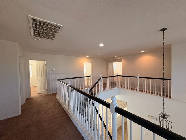 Building Photo - EASTVALE GREAT NEIGHBORHOOD- 4+2.5 EXECUTIVE HOME, QUIET NEIGHBORHOOD - AVAILABLE NOW!!! ONLY 2 C...