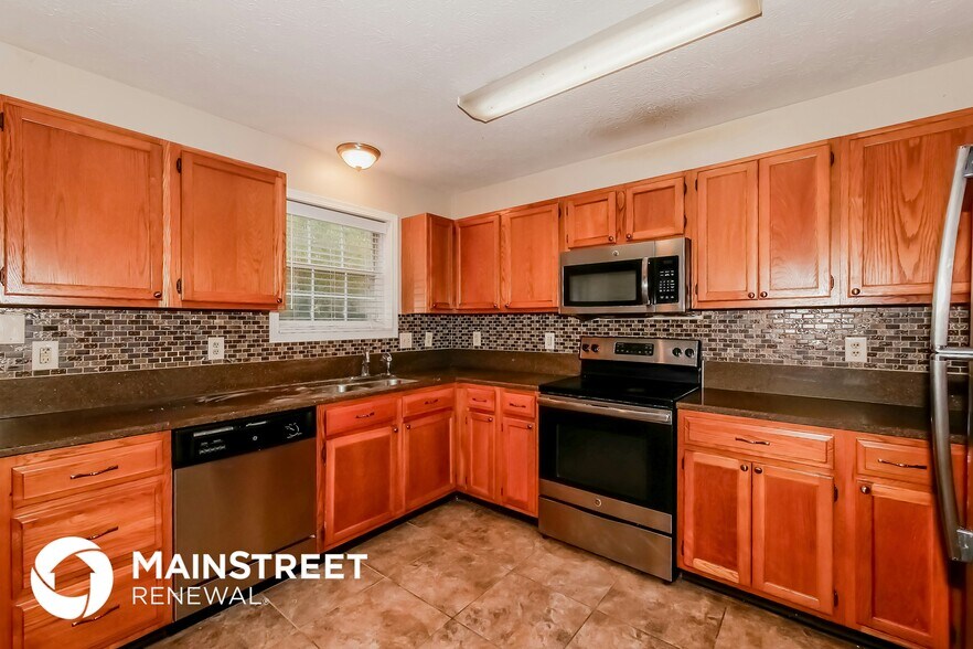 Building Photo - 1202 Pine Mountain Way