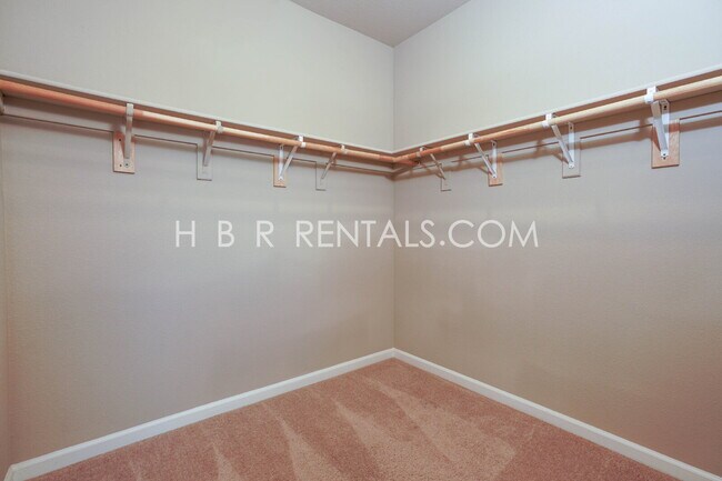 Building Photo - River Islands Living: Modern 4-Bedroom Hom...