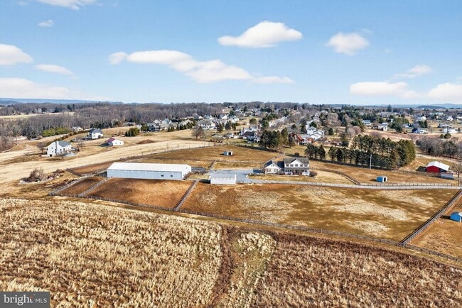 Building Photo - 5289 PA-309