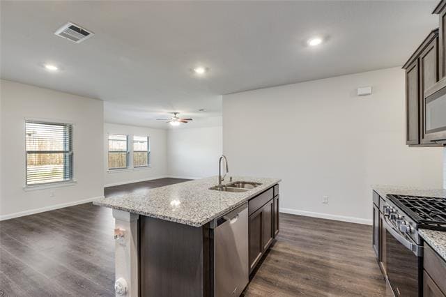 Building Photo - 504 Stampede Ln