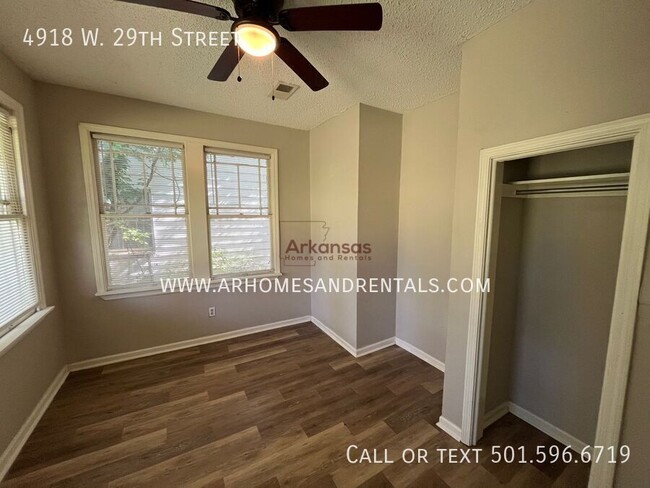 Building Photo - 4918 W 29th St