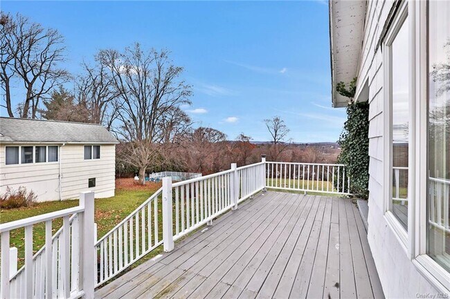 Building Photo - 60 Highview Ave