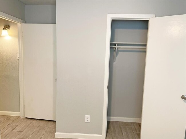 Building Photo - 3242 Dalmatian Dr