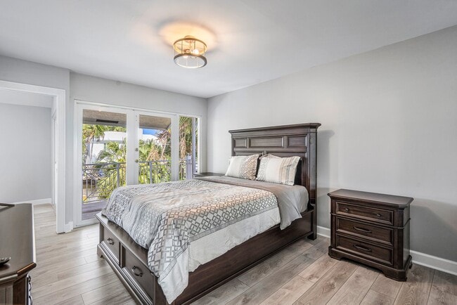 Building Photo - 937 Fern Dr