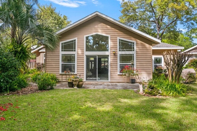 Building Photo - Southwest Gainesville's Premier Neighborhood