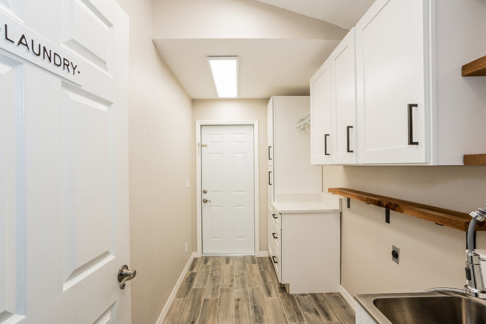 Building Photo - 2308 Kenwick Dr