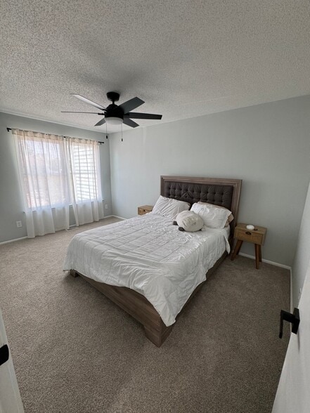 Building Photo - 3675 Sylvan Ln