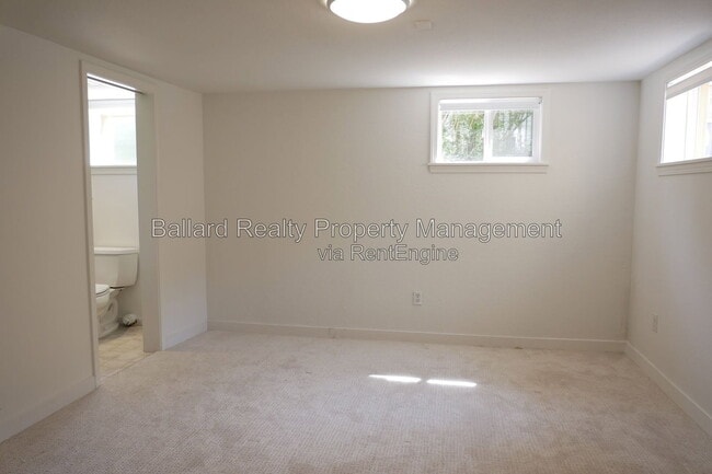 Building Photo - 6737 27th Ave NW