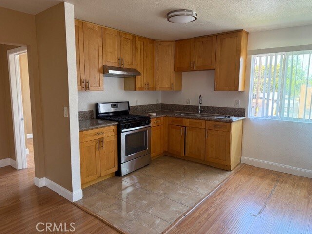 Building Photo - 7811 San Pedro St