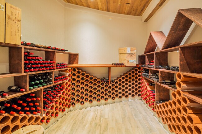 Building Photo - 21 Beech St