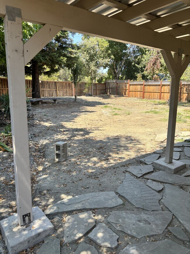 Building Photo - 2456 San Venito Way