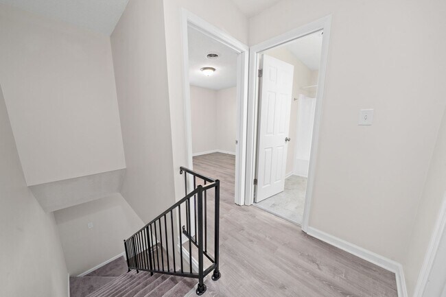 Building Photo - 1671 Baltimore Dr