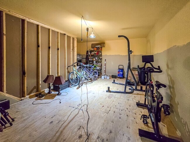 Building Photo - 2296 Maria Del Refugio Dr