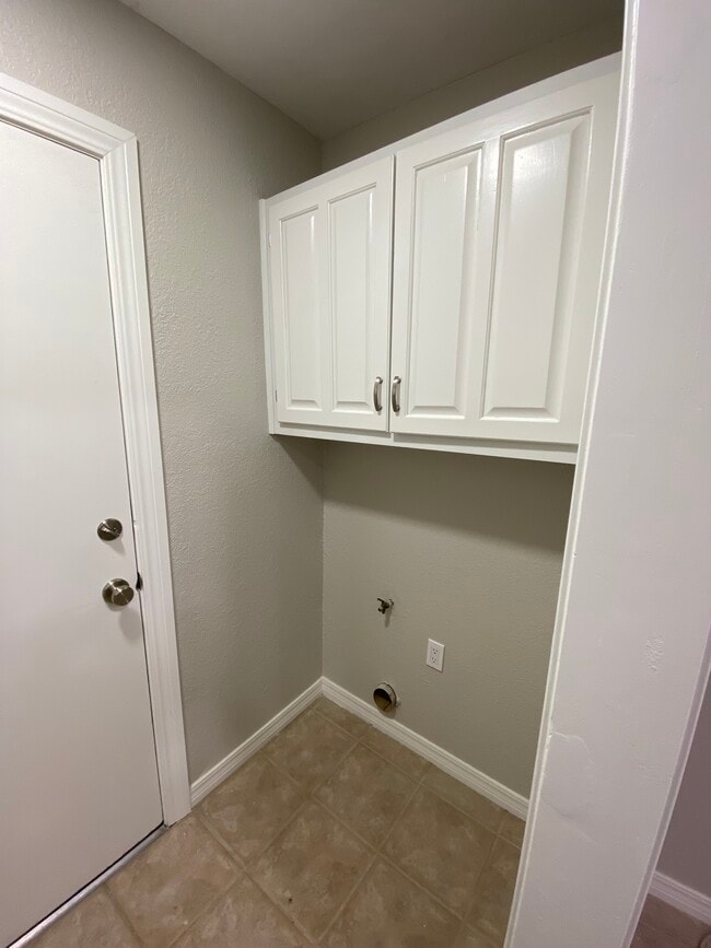 Building Photo - 2817 E El Paso St