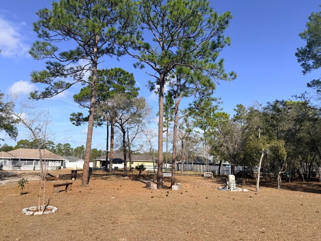 Building Photo - Beautiful 3 Bedroom, 2 Bathroom, 2 Car Garage home for rent in Royal Highlands on .46 acres!