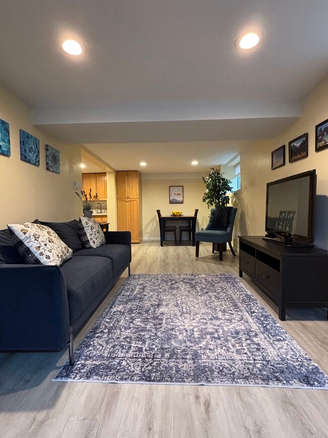 Building Photo - 12716 8th Ave NW