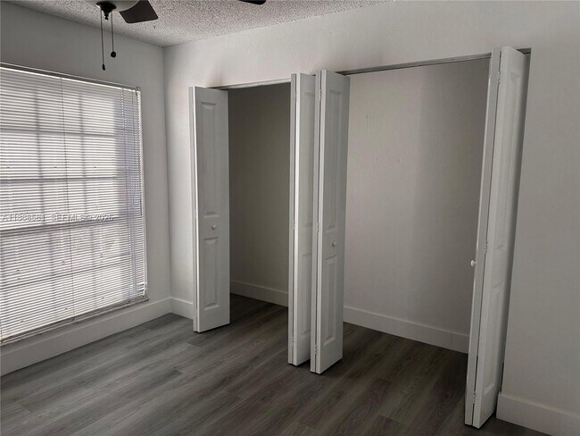 Building Photo - 7231 Miami Lakes Dr