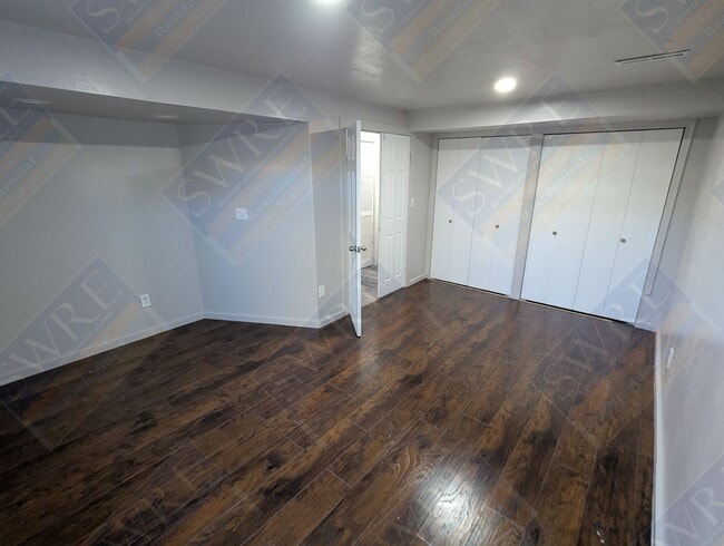 Building Photo - 3107 Scott Dr