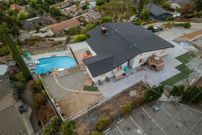 Building Photo - 1853 Penasco Rd