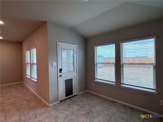 Building Photo - 1104 Prairie Clover Rd