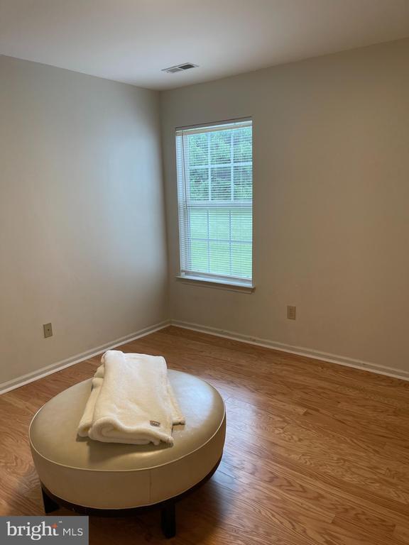 Building Photo - 211 Sonnett Pl