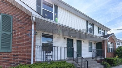 Building Photo - Unit APT B