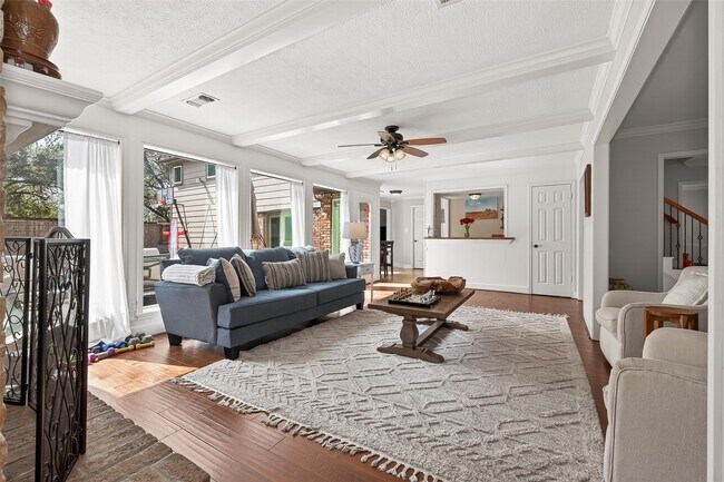 Building Photo - 15843 Foxgate Rd