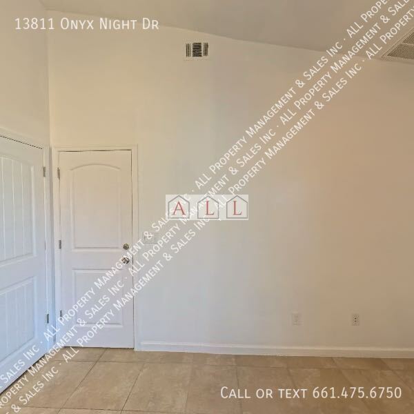 Building Photo - 13811 Onyx Night Dr