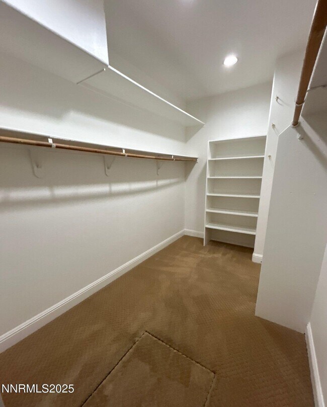 Building Photo - 6785 Eagle Wing Cir