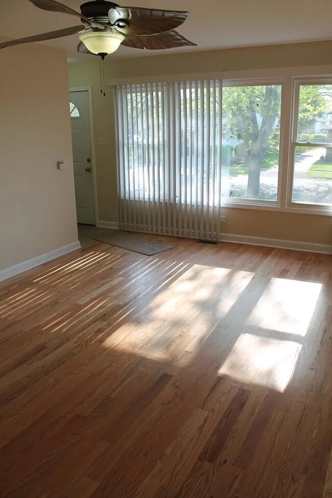 Building Photo - 18003 Greenview Terrace
