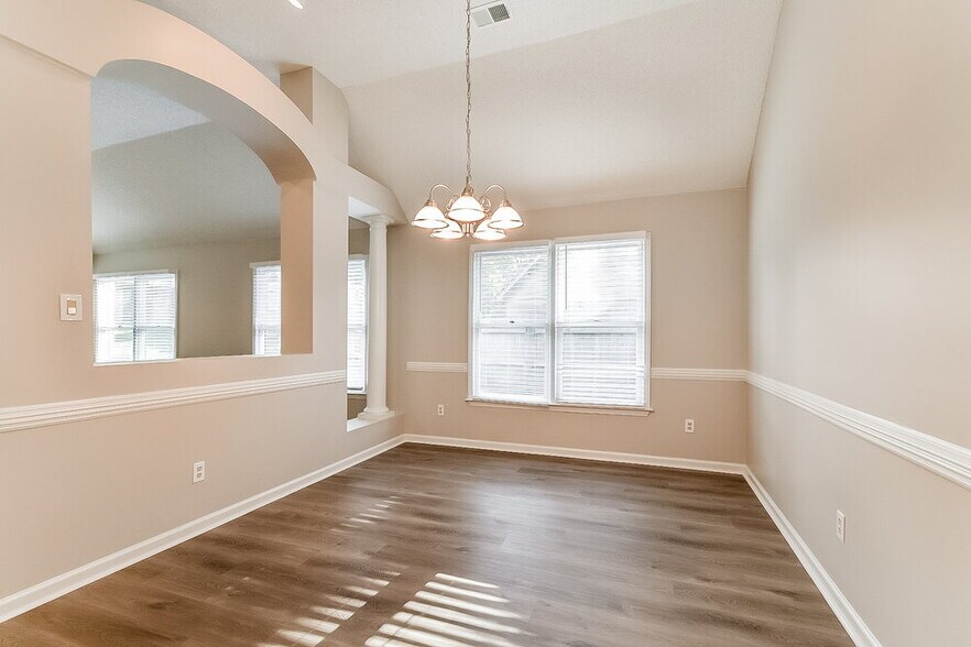 Building Photo - 1584 Appling Wood Cove N