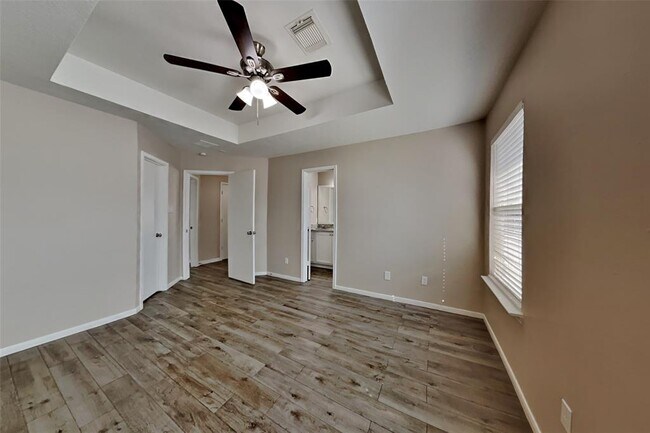 Building Photo - 21922 Willow Shade Ln