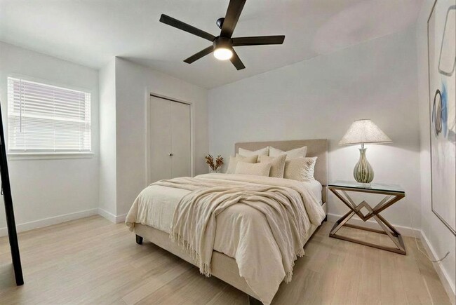 Building Photo - 7902 Copano Dr