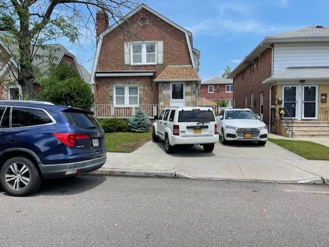 Primary Photo - 64-39 Fitchett St
