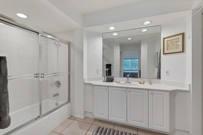 Building Photo - 3803 54th Dr W