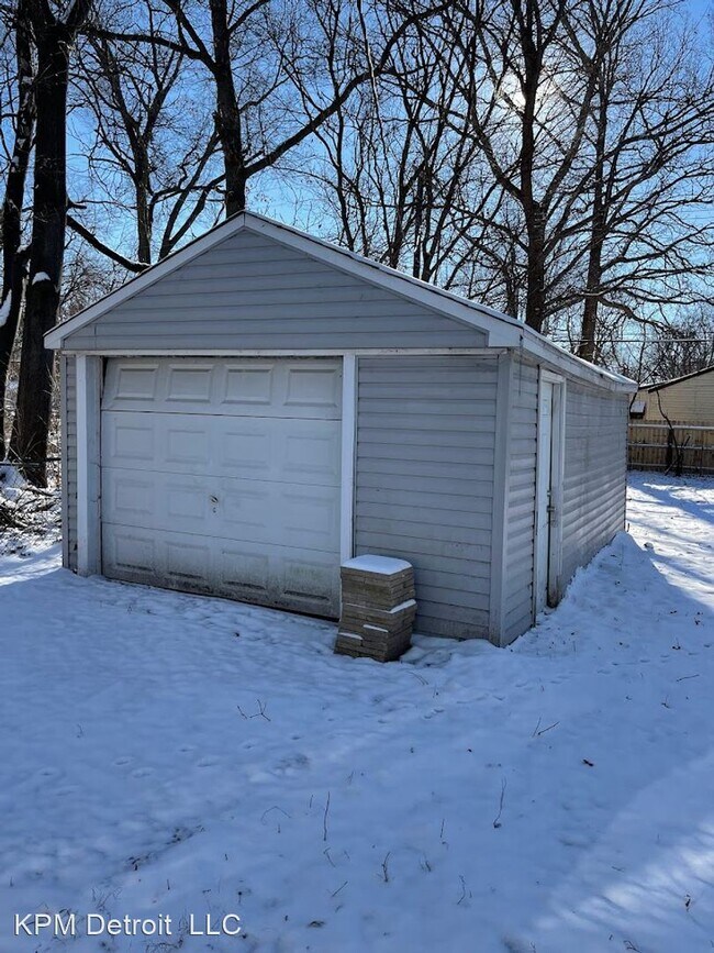 Building Photo - 2 br, 1 bath House - 26063 Dartmouth