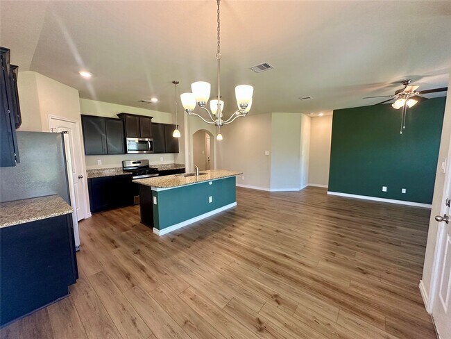 Building Photo - 1006 Fannin St