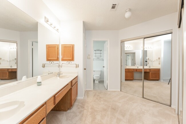 Building Photo - 6818 Brockington Dr