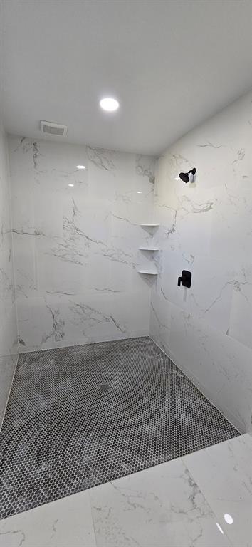 Building Photo - 2 Pine Terrace Way